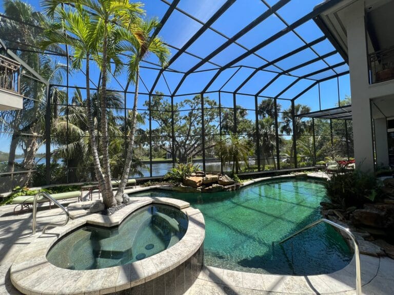 Blog 12 Pool screen Enclosures