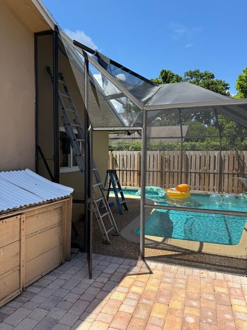 Screen Removal for Termite Tent Fumigation