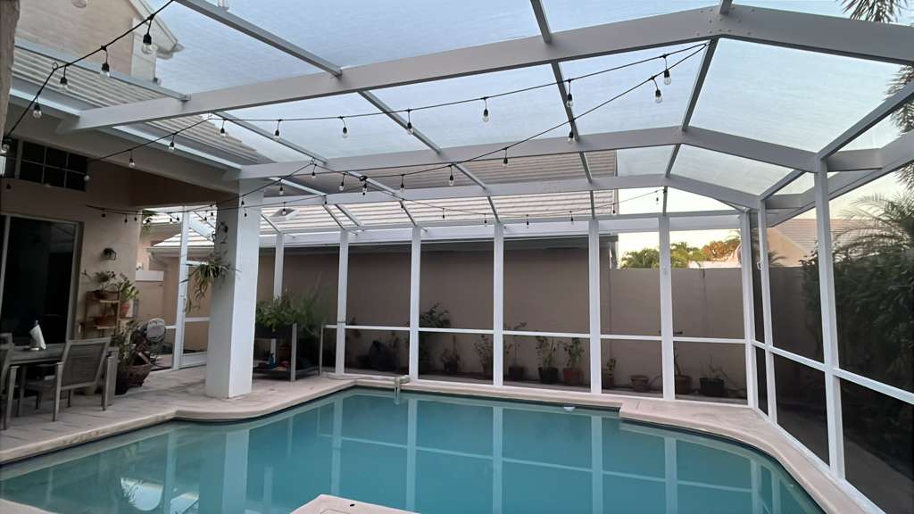 Mosquito-Borne Illnesses on the Rise Why Screen Enclosures Are a Smart Health Upgrade