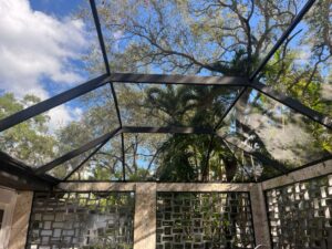 Screen enclosure repair in Miami, FL